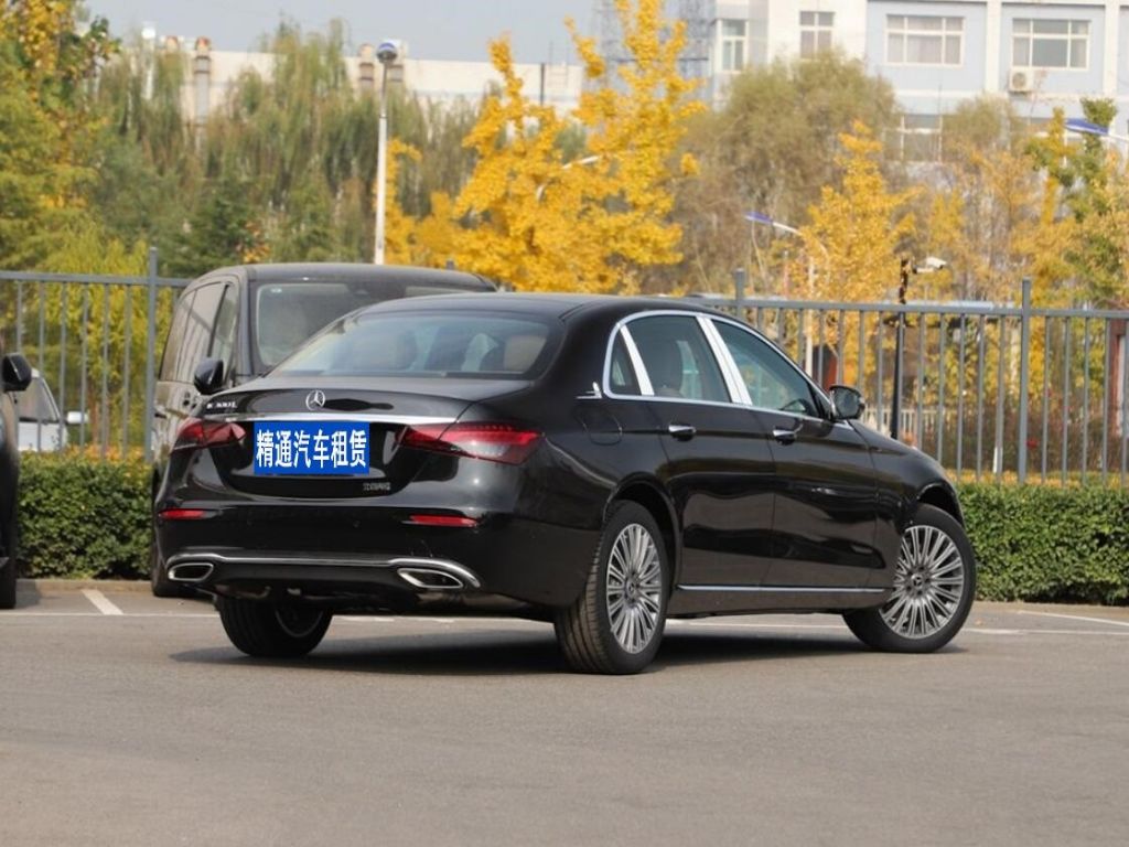 奔馳E級2022款 E 300 L 時尚型