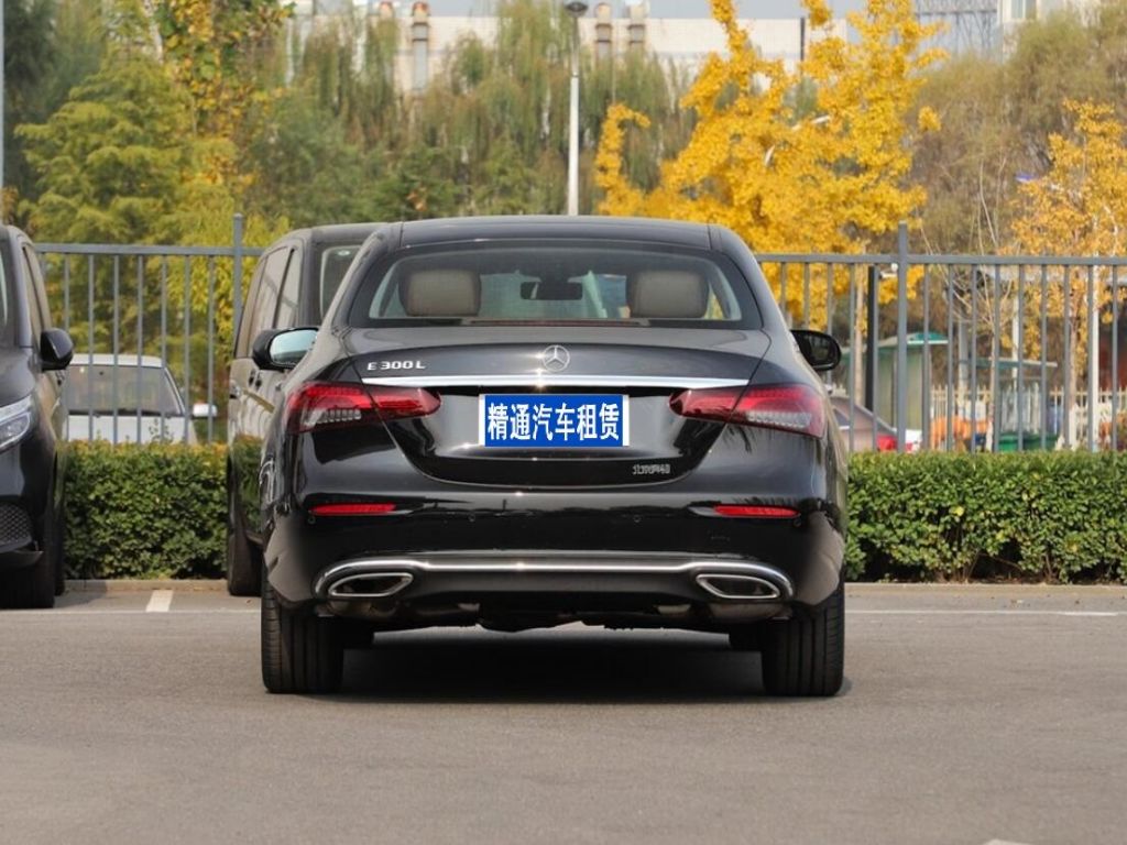 奔馳E級2022款 E 300 L 時尚型