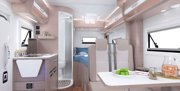 大通C型RV80房車(chē)5座5臥